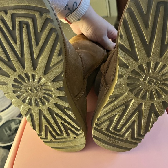 UGG tan boots - Picture 2 of 6